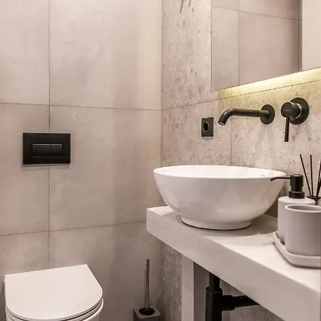 A Bright Nest In The Heart Of Plaka Apartment