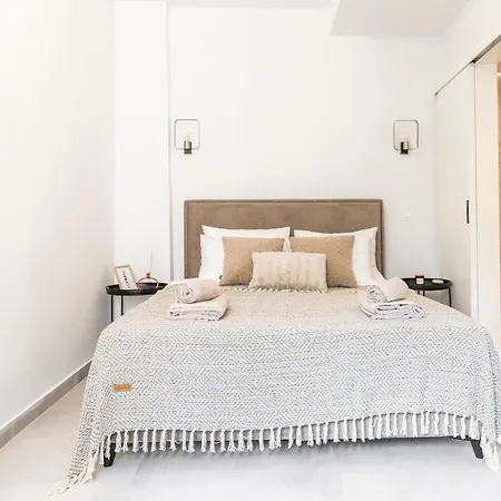 Apartment A Bright Nest In The Heart Of Plaka Athens