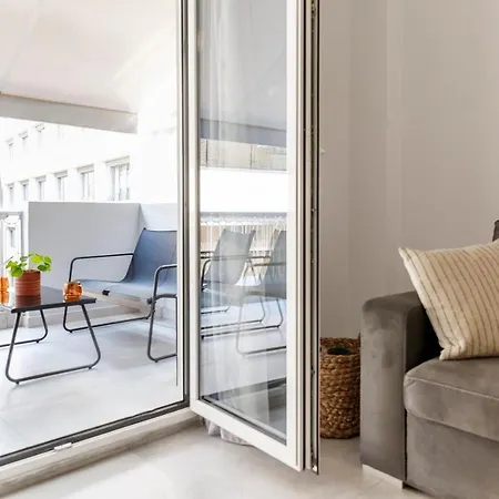 A Bright Nest In The Heart Of Plaka